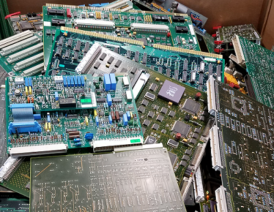 Printed circuit boards recycling